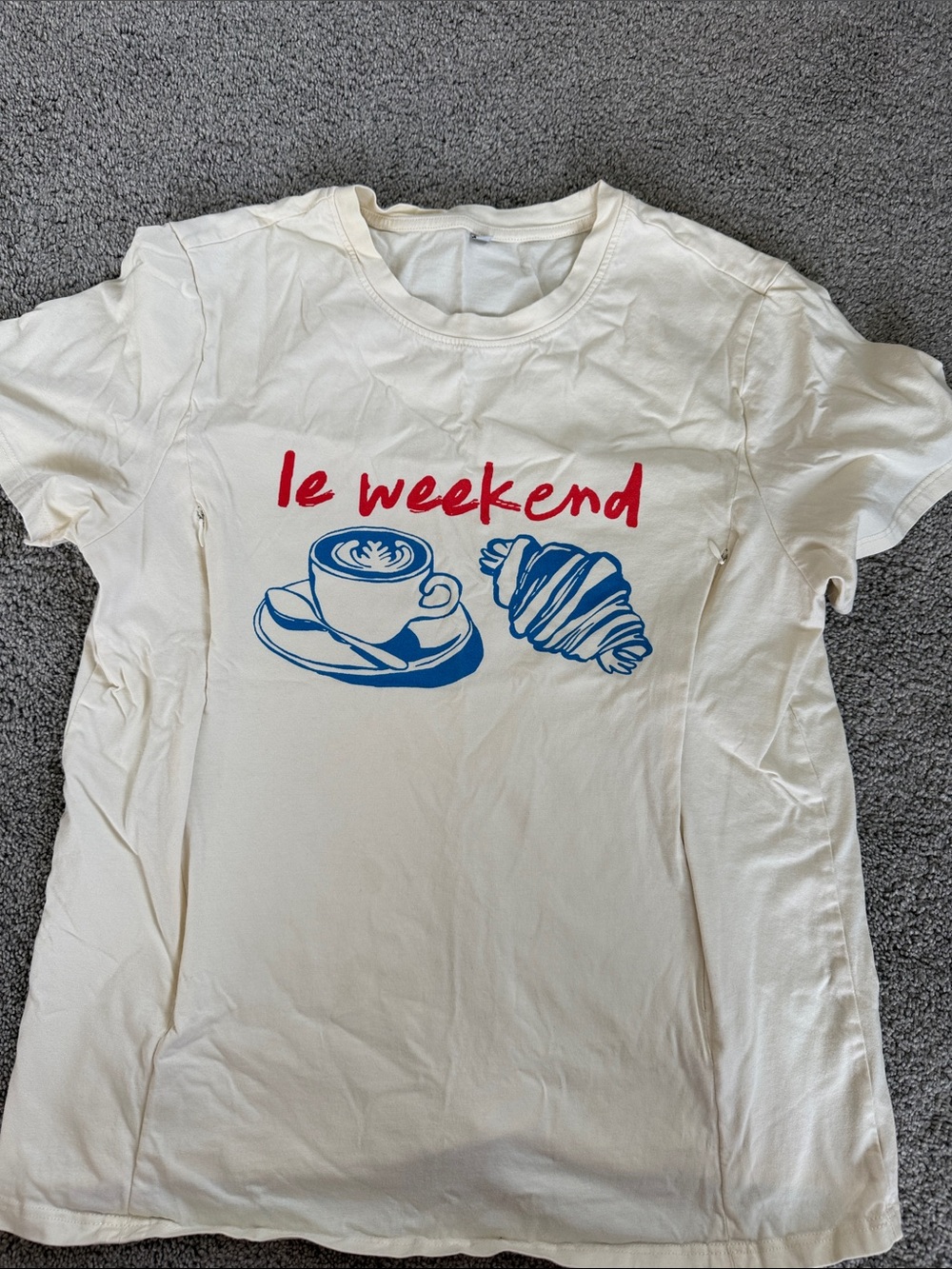 Le Weekend Graphic Nursing Friendly Tee - Cream with Blue & Red Print